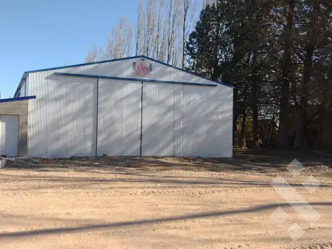 GALPON A ESTRENAR FRENTE A RUTA