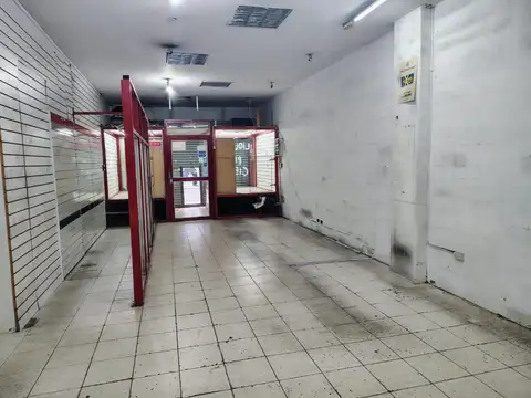 Local en Venta Via Púb.