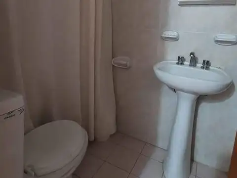 Depto Tipo Casa 4 ambientes con 2 baños