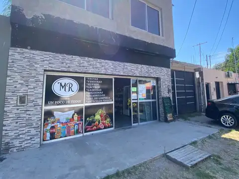 CASA 5 AMB  CON LOCAL, COCHERA Y PILETA