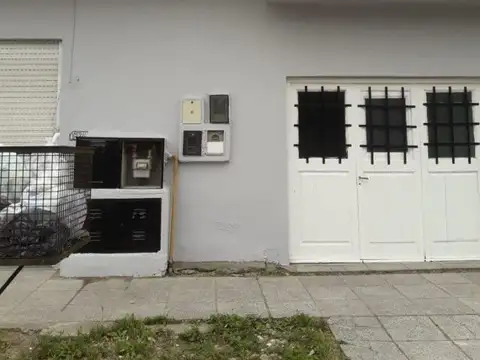 ORTUNIDAD RENTA O VIVIENDA MULTIFAMILIAR  Venta en blocl local+3 viviendas