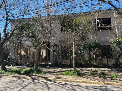 CASA DUPLEX BECCAR A ESTRENAR 4 AMB PILETA JARDIN