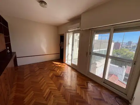 Vuelta De Obligado 4600, Piso 8°