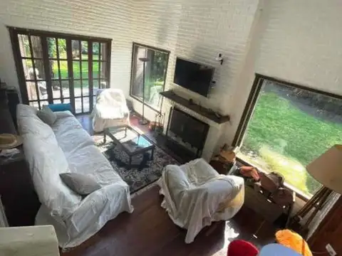 Casa en Alquiler Temporal con 1 cochera