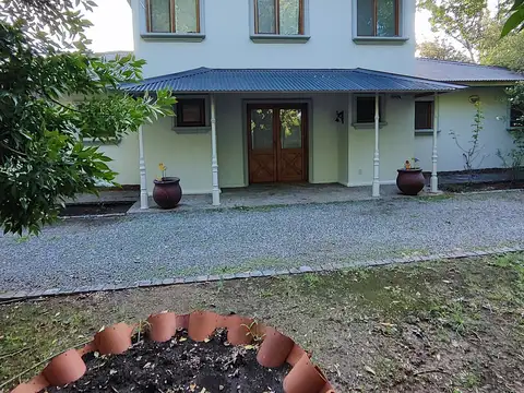 Chacras de Open Door casa muy cómoda 3460 m2