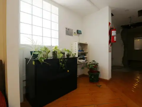 AV RIVADAVIA al 1600