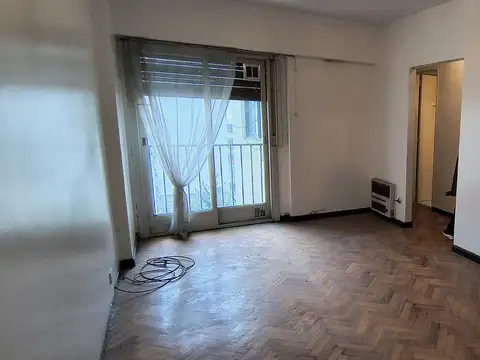 Contrafrente amplio  Dos dormitorios - Cocina comedor y lavadero