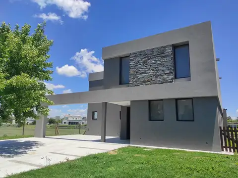 Casa en Venta en San Matias, USD 445.000