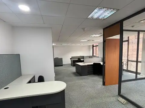 Oficina en Alquiler 60 años