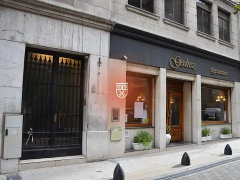 Oficinas en Perón y Reconquista