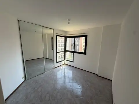 Parana 500, Piso 8