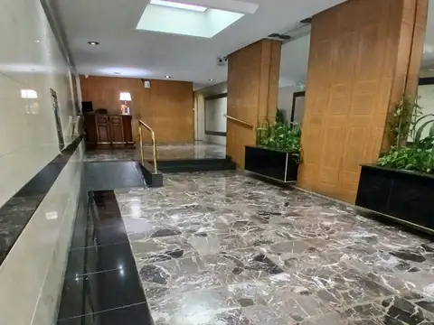Avenida San Juan 2100, Piso 16