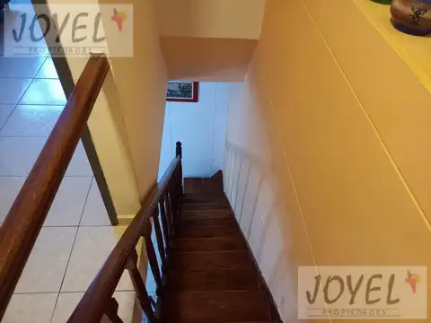 Hermoso dpto tipo casa lateral por pasillo