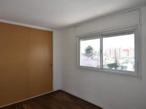 Un dormitorio - Suipacha 800