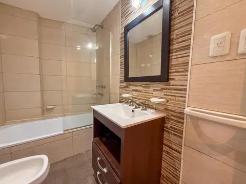 Departamento en Alquiler con 1 cocheras