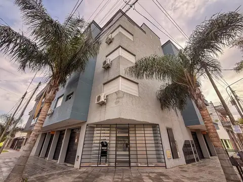 Departamento de 2 ambientes en alquiler con ascensor – Lomas del Mirador