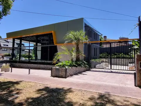 Av. del Libertador  2600 - Punta Chica