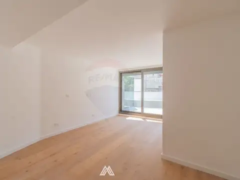 Departamento en Alquiler con 2 cocheras