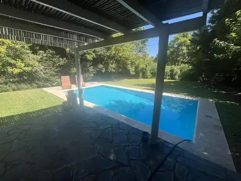 Pilar del Lago, calle Amancio Alcorta 1100