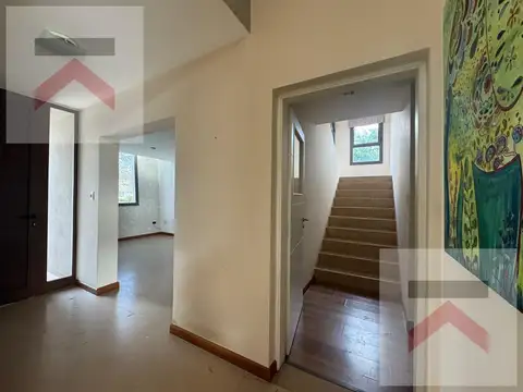 Casa en Alquiler de 4 dormitorios