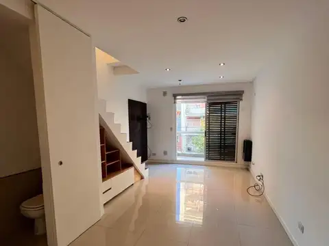 Alquiler Dúplex 3 Ambientes con Cochera y Balcón