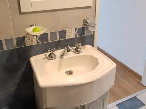 Departamento Alq Monoambiente con Balcon 35m2 -Frente - Avalos al 2100
