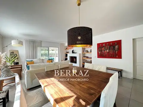 Casa en Alquiler Temporal con 2 cocheras