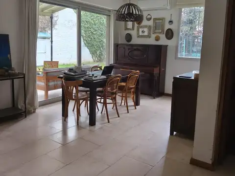 Casa en Alquiler Temporal con 1 cochera