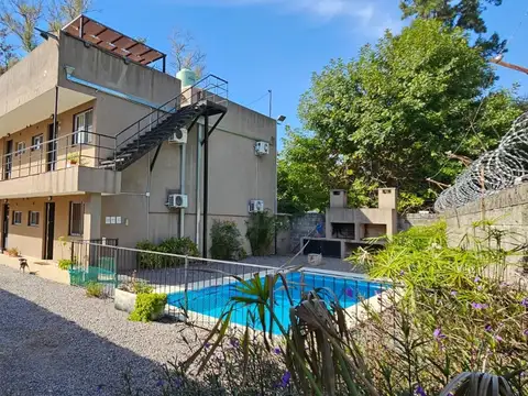 Departamento en alquiler de 2 ambientes con jardin km 50
