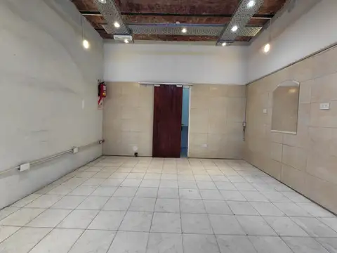 Oficina en Alquiler en Munro, $ 750.000