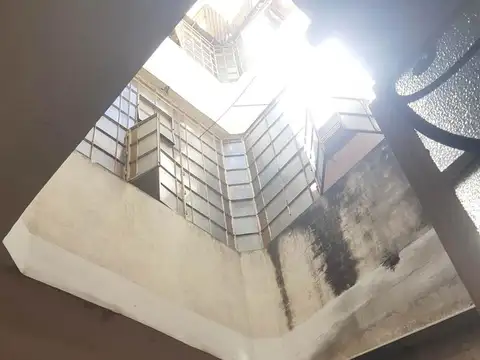 Departamento 8 ambientes con 3 baños