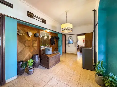 Venta Chalet Historico en La Falda - 6 Dorm y Gran Parque - Escritura