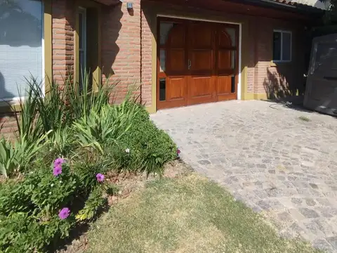 Casa en Venta de 5 dormitorios