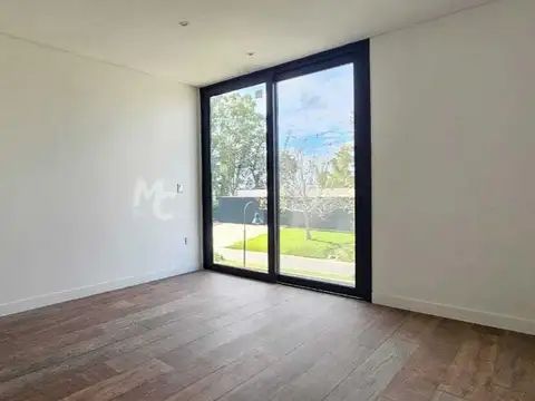 Casa en Alquiler de 4 dormitorios