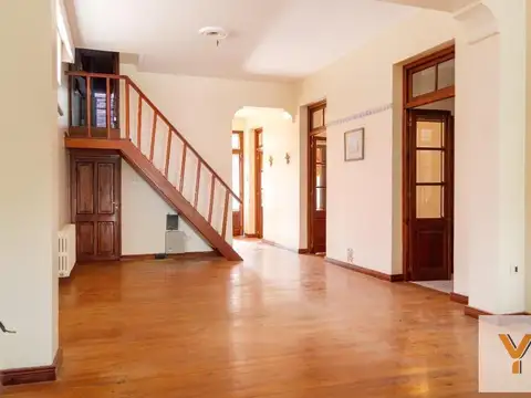 Casa en venta - 3 Dormitorios 1 Baño - Chivilcoy