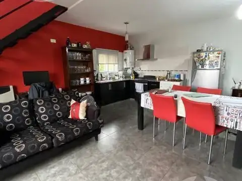 Duplex en Venta - Luis Guillon