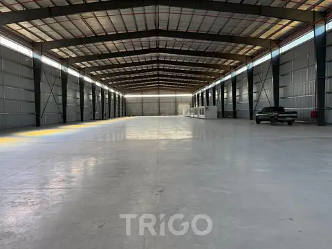 Nave Industrial en alquiler 1000 m2 dentro de parque cerrado en Moreno a 7 min de Acceso Oeste