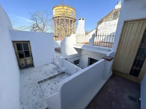 Casa en Venta con proyecto y legajo, Barrio Abasto, Rosario, 3 dormitorios c/cochera a reciclar