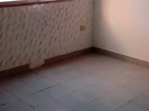 Tte Cnel J P Giribone 900, Piso 1