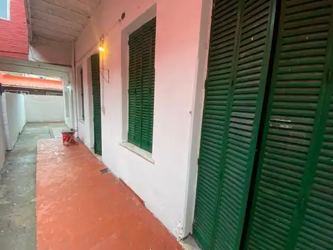 Depto Tipo Casa en Alquiler de 4 ambientes