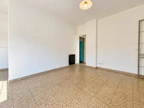 Depto Tipo Casa en Alquiler de 2 ambientes
