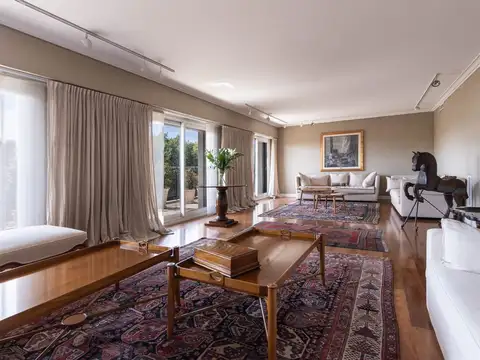 Departamento en Alquiler con 2 cocheras
