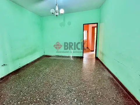 Terreno en Venta en Villa Luzuriaga, USD 85.000