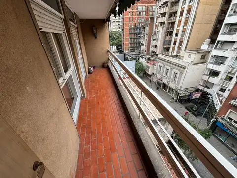 Departamento 6 ambientes con 1 baño