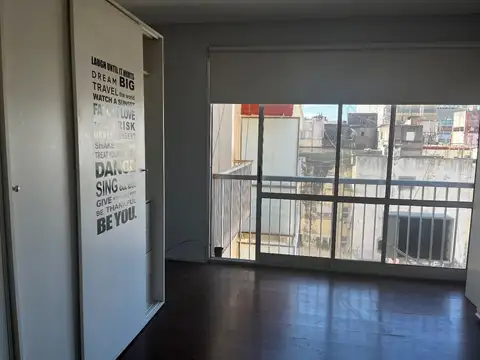 Montevideo 200, Piso 3