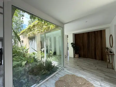 Casa 5 ambientes con 5 baños