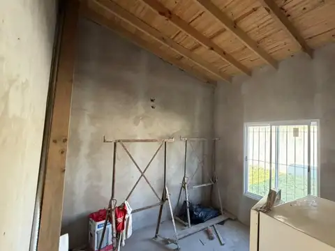 Casa 3 ambientes con 1 baño