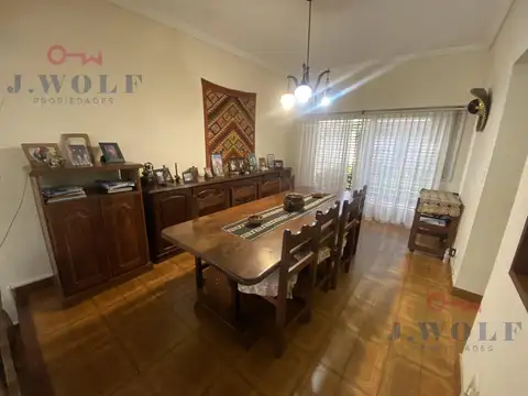 Casa en Venta con 1 cochera