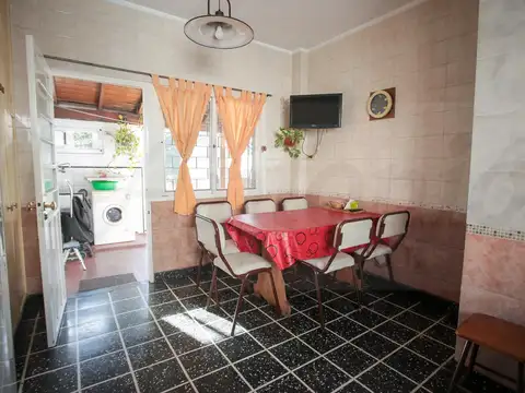 Depto Tipo Casa en Venta con 1 cocheras