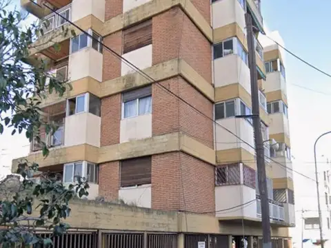 Constitucion 657 2600